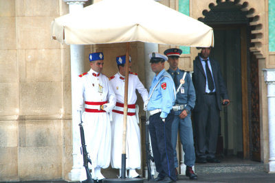 Guards in front of the Royal Palace.  There wasn't much to do since the president was away that day.