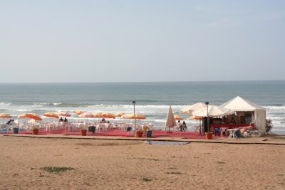 The Atlantic Ocean beaches of Casablanca are excellent with good sand and surf.