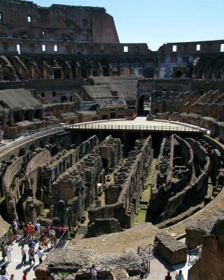 17 Rome-Colosseum.JPG