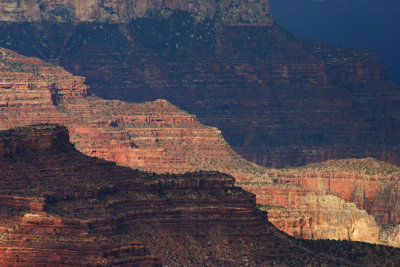 rocks-light-Grand Canyon