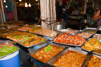 EPV0037-Chatachak-market-food-display.jpg