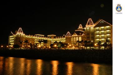 Hong Kong Disneyland Hotel