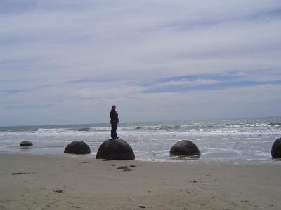Moeraki boulders (2).JPG