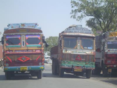 Rajasthan Roads - Leyland trucks!.JPG