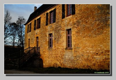 :: St-Amand-de-Coly ::