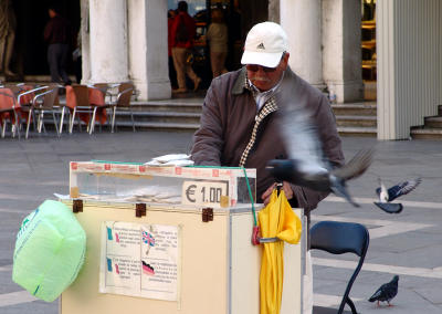 g3/74/638474/3/57756289.venetians2.jpg