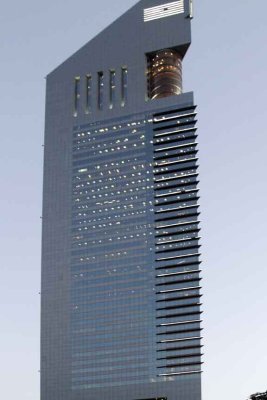 Building Downtown Dubai