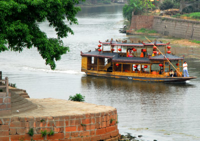 Huang Long Xi boat