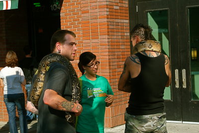 Wanna pet my snake?????