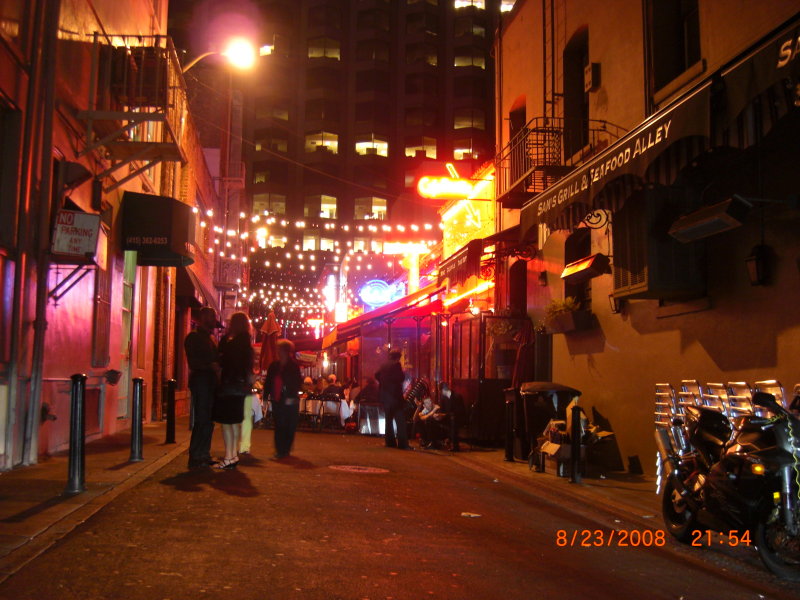 Belden Alley, The Financial District