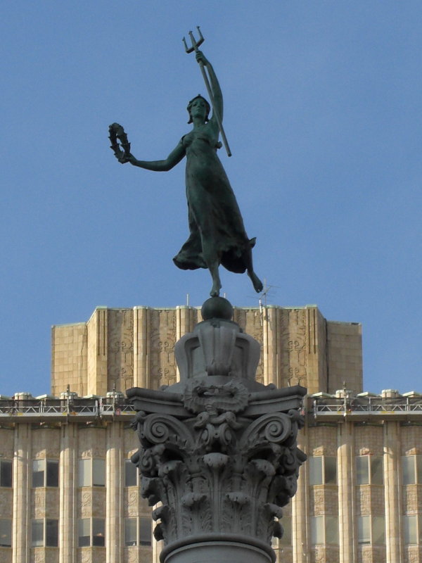 Alma Spreckles, sugar baronness; War in Philippines memorial 1899