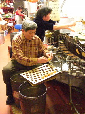 Fortune Cookie bakery, Chinatown