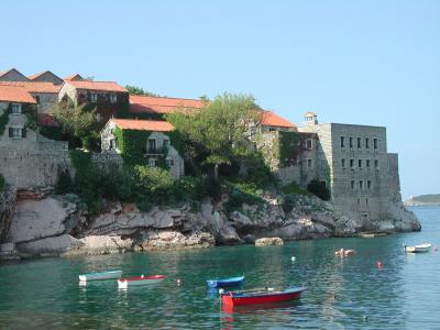 g3/75/175/3/53210449.TBudva0339.jpg