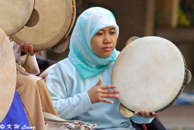 Indonesian Music Playing 02