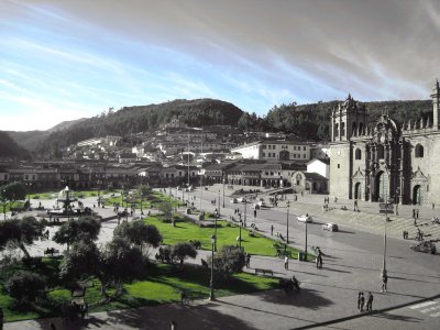 Plaza Armas Cusco.jpg