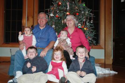 picture with all the grandkids 05.jpg
