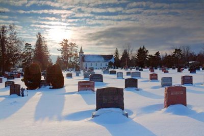 Snowy Churchyard 12999