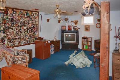 2 Churchill Family Room 14758