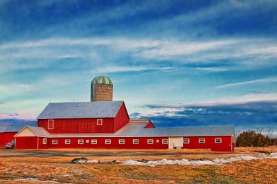 Red Barn At Sunrise 14922