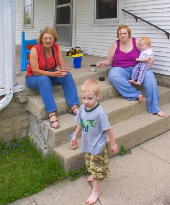 g3/75/47975/3/58972435.AtIansHouse_33929.jpg