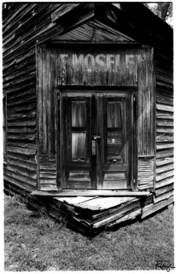 MOSELEY'S STORE
