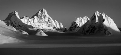 ice field b and w looking east 1200a.jpg