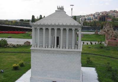 The Mausoleum of Halikarnassos