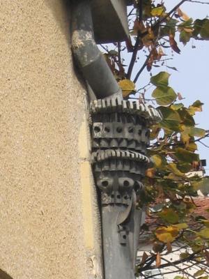 Ismet Topcu house detail  20041019 013.jpg