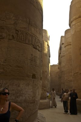 Karnak-Biblioteca