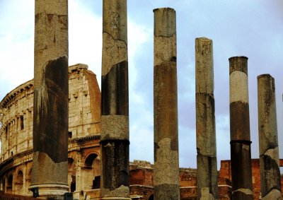 Colosseum Pillars