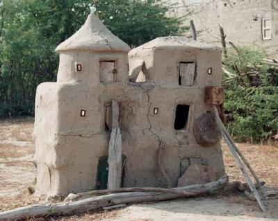 Chicken house in Dhordo