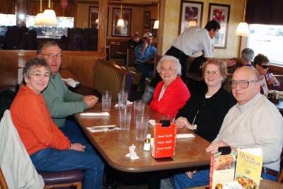 At Perkins for Lunch  - Sally, Jerry, Ruth, Carlynn & Carl Jr. (Bud) - Bob is Behind the Camera!