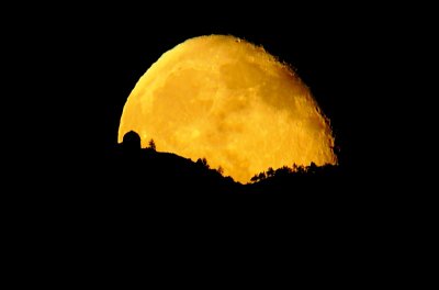 The Rising Moon and Lick Observatory