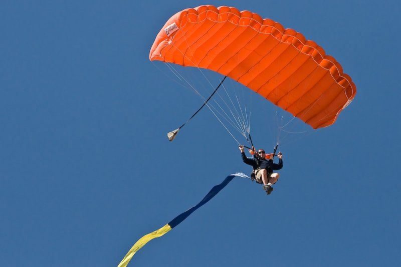 Parachutes from the Pitts