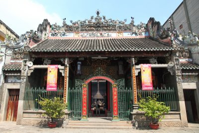 Le temple Thien Tau