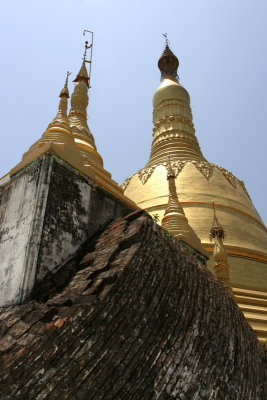 Bago - La pagode de Shwenawdaw