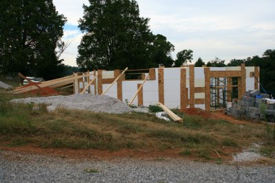 Finished with the framing and bracing like mad