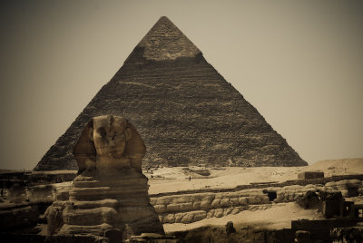The Spynx standing guard over the Pyramid