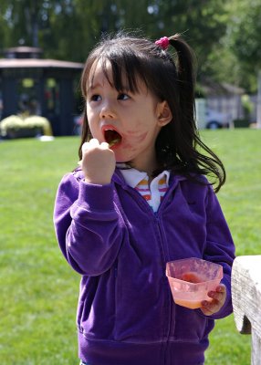 Lucy Eating Gelato