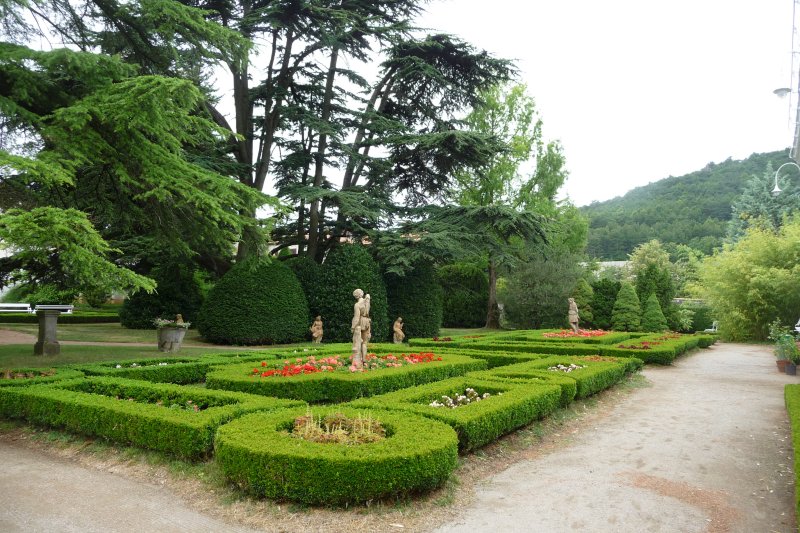 Botanical Garden, Seana