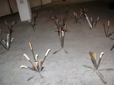 Adel Abdessemed, Axe On, 2007. Installation. Antrepo No. 3