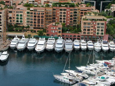 Nice boats, but look at all the roof gardens
