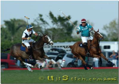 Omar Trevino / Tres Vinos and on right Tim Gannon / Oubback Polo Team