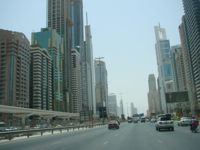 Jalan di downtown Dubai - skrg pake Salik (auto toll payment)