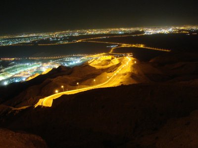 Al Ain dilihat dari Jabal Hafeet 1100 m dpl