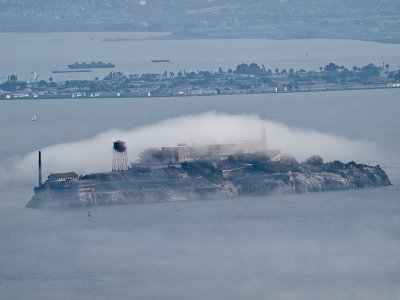 Fog from Alcatraz _A175428.jpg