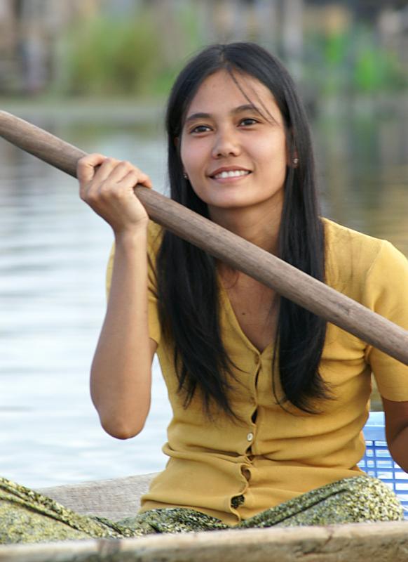 Boat girl ~ Inle Lake
