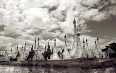 Inle temples - Chedi