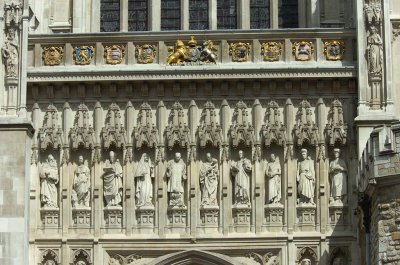 Entrance to Westminster Abbey.jpg