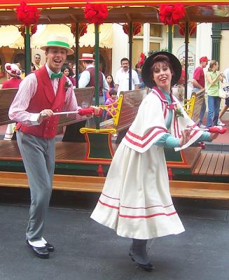 XmasTrolleyCouple1.jpg